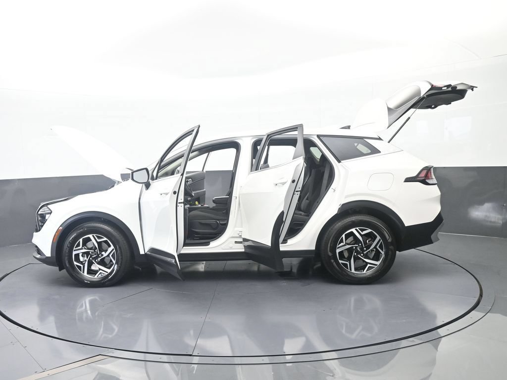 Used 2025 Kia Sportage LX FWD image 67