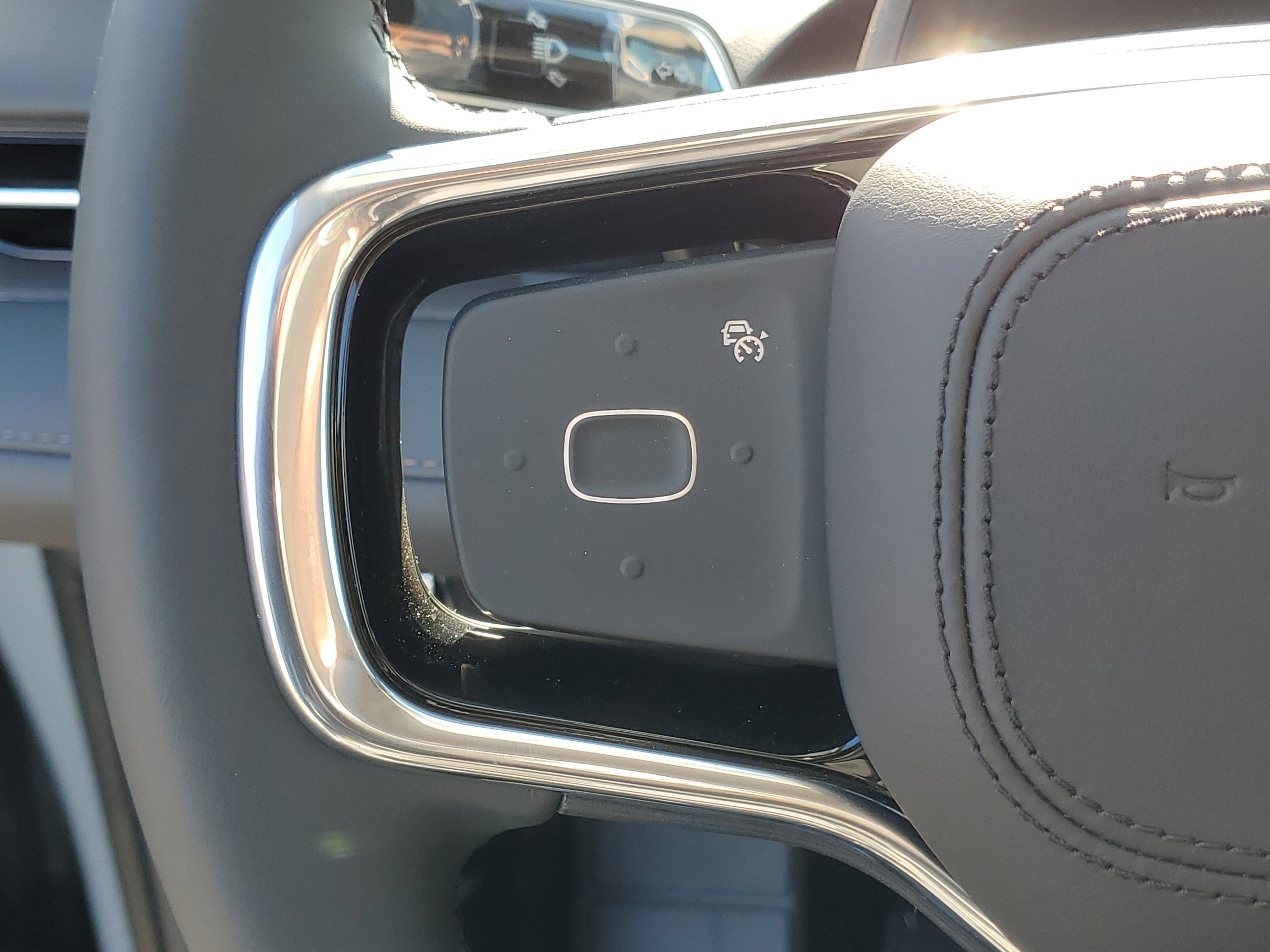 New 2026 Lincoln Nautilus Premier w/ Equipment Group 102A image 16