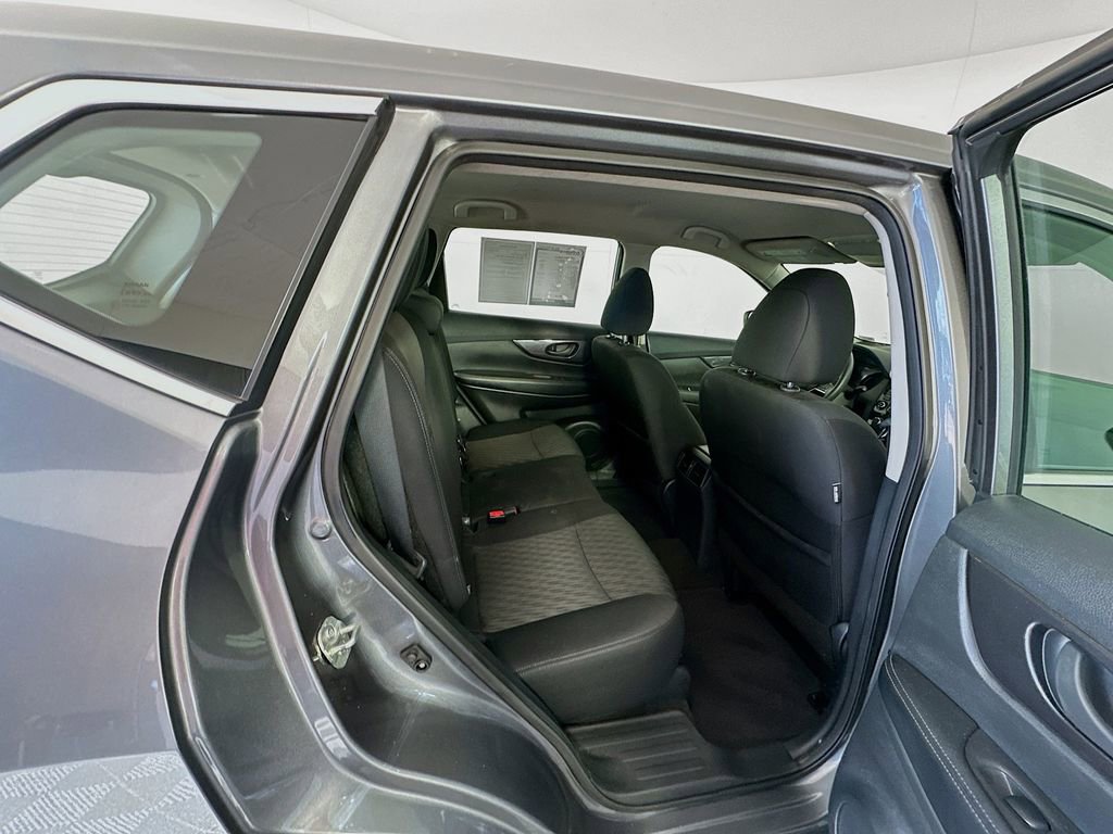 Used 2020 Nissan Rogue S image 24