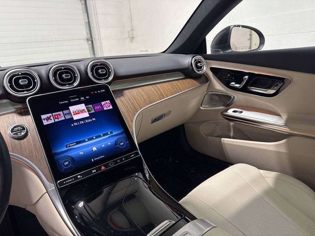 Used 2025 Mercedes-Benz CLE 300 4MATIC Coupe image 15