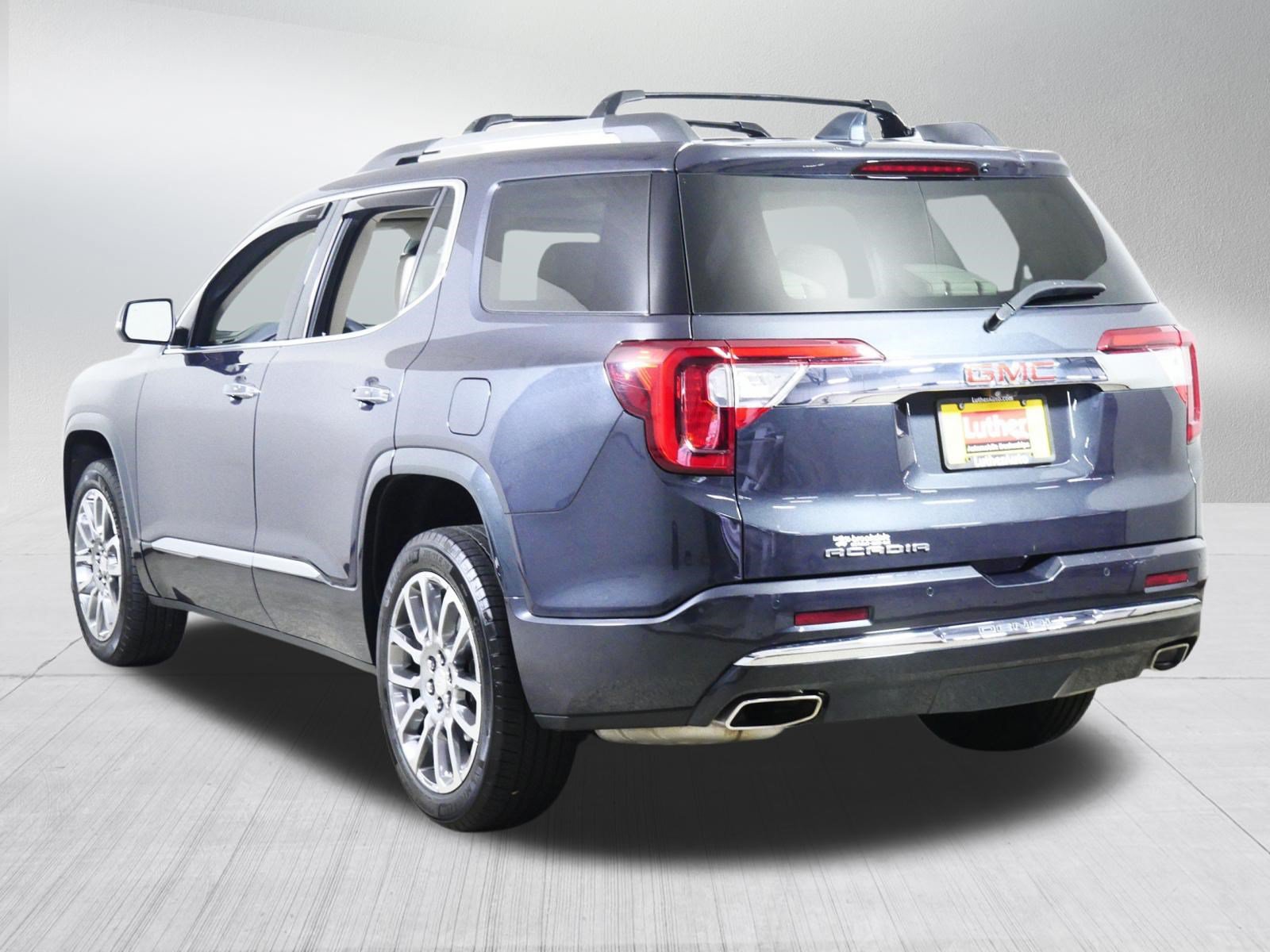 Used 2022 GMC Acadia Denali w/ Denali Ultimate Package FWD image 5