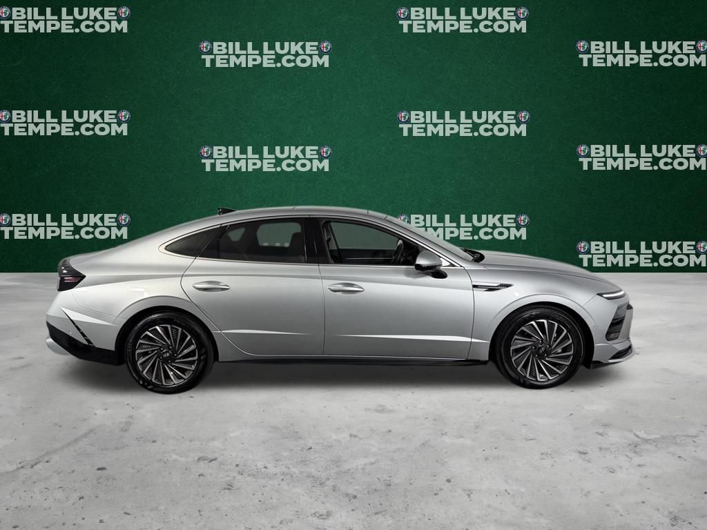 Used 2025 Hyundai Sonata Limited image 4