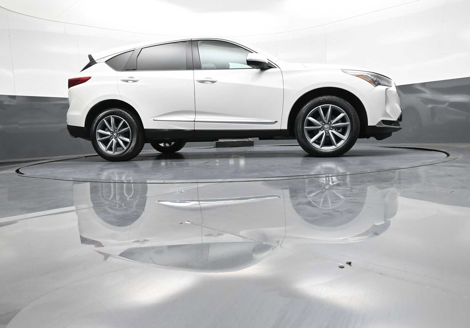 Certified 2024 Acura RDX w/ Technology Package AWD/4WD image 29