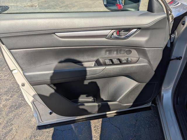 Used 2025 MAZDA CX-5 AWD 2.5 S w/ Preferred Package image 11