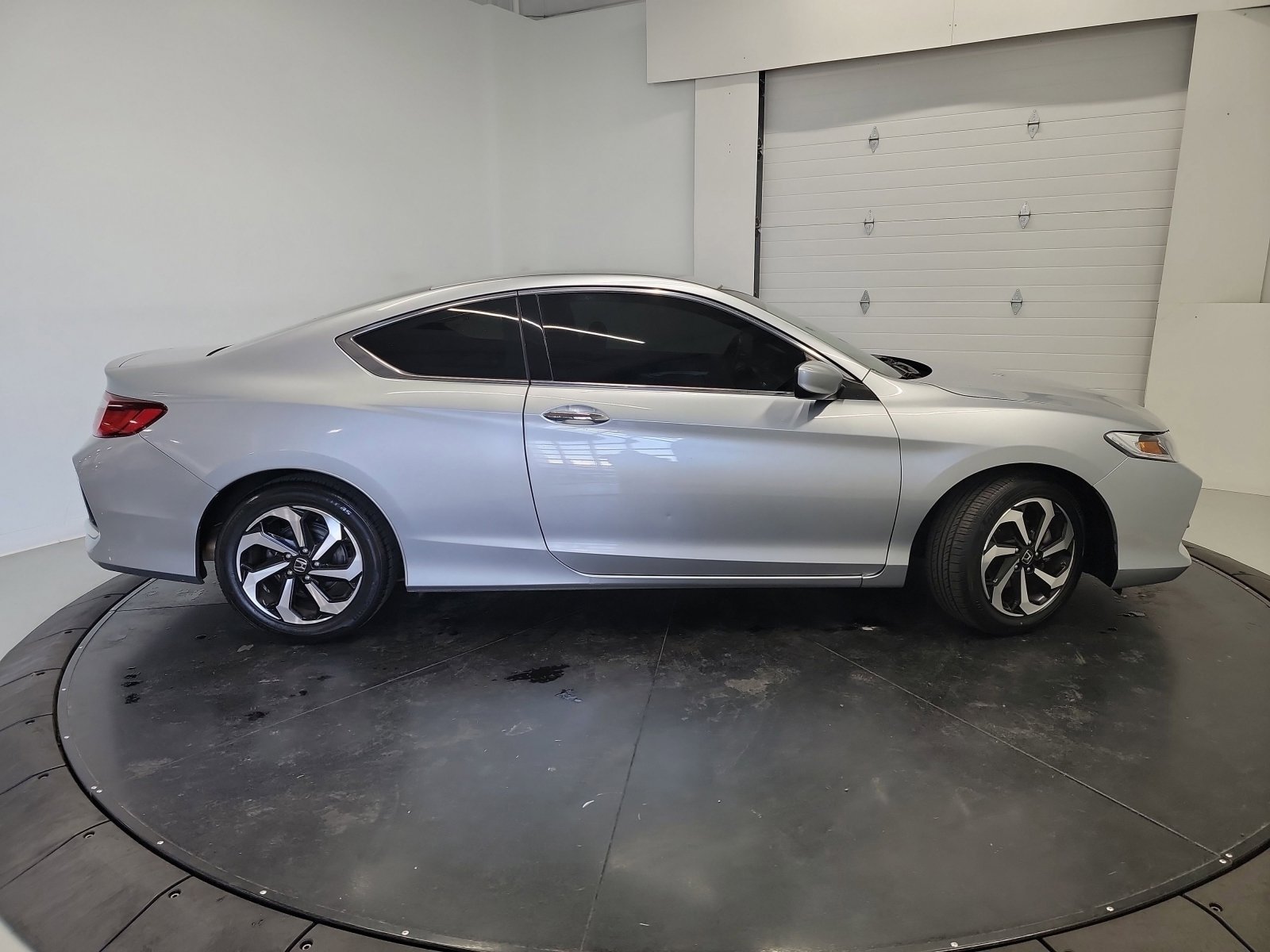 Used 2017 Honda Accord LX-S image 11