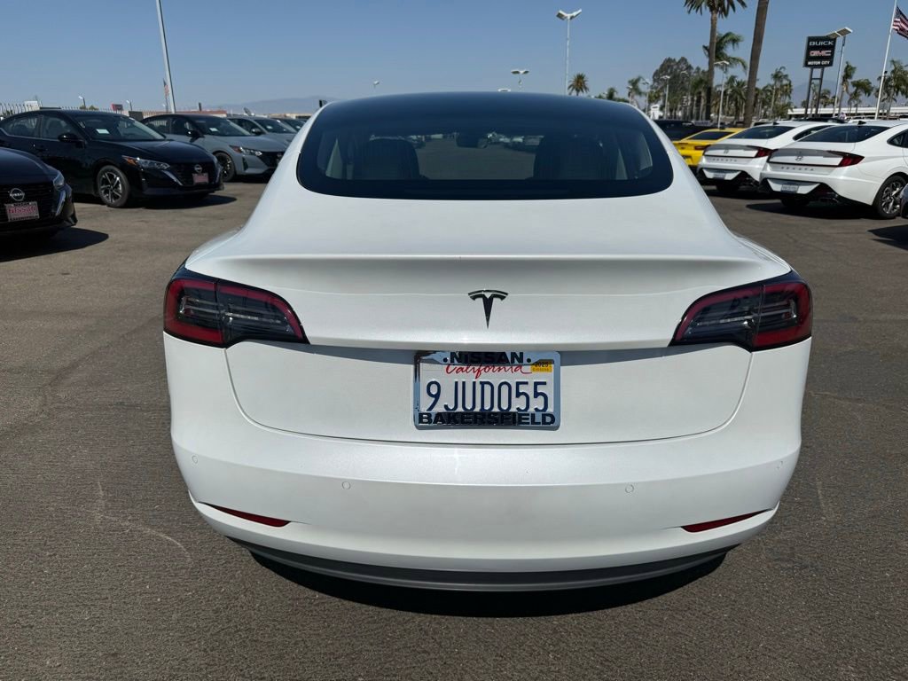 Used 2020 Tesla Model 3 Standard Range Plus image 5