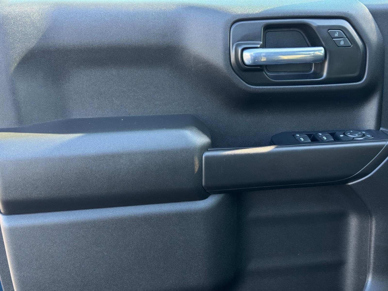 Used 2021 Chevrolet Silverado 1500 Custom Trail Boss image 14