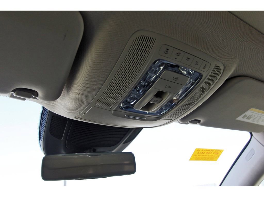 Used 2021 Mercedes-Benz GLS 580 4MATIC image 11