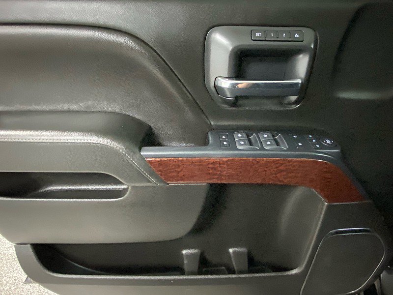 Used 2019 GMC Sierra 2500 SLT w/ Driver Alert Package image 9