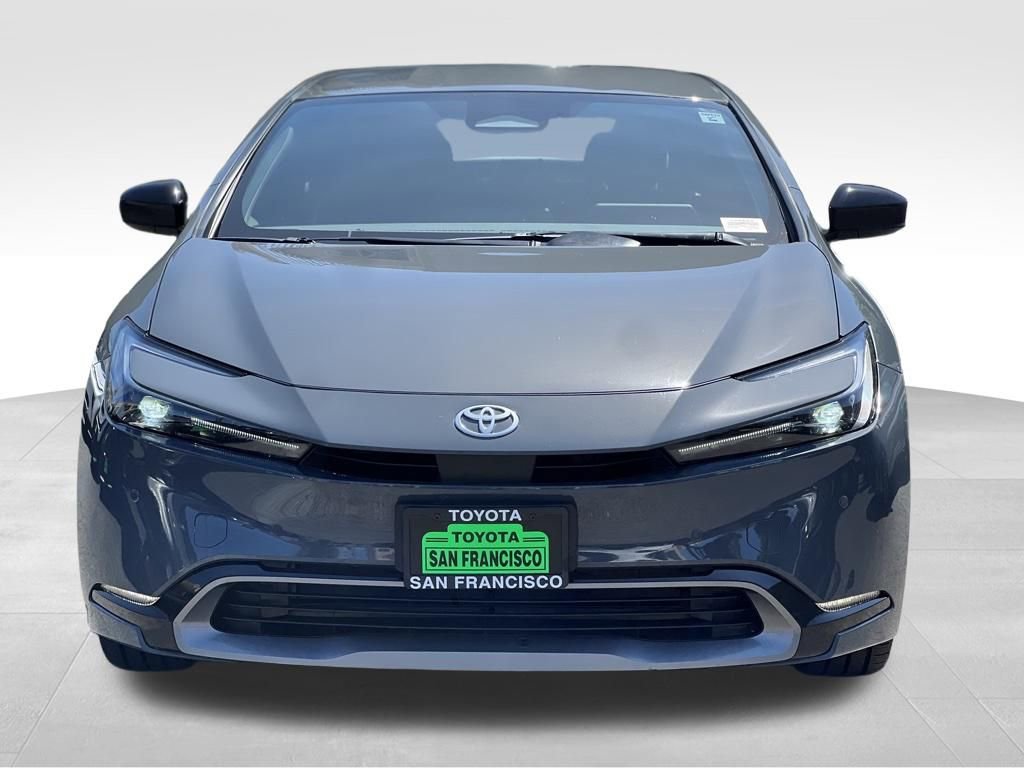 Used 2024 Toyota Prius XLE image 8