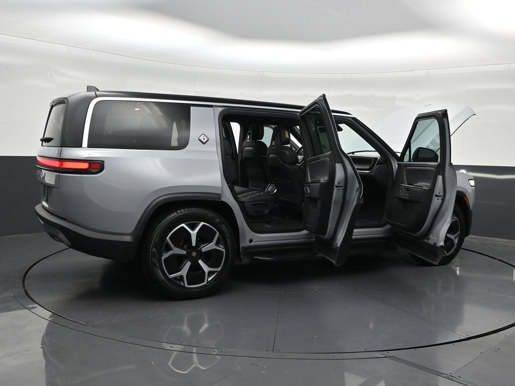 Used 2023 Rivian R1S Launch Edition Quad AWD/4WD image 33