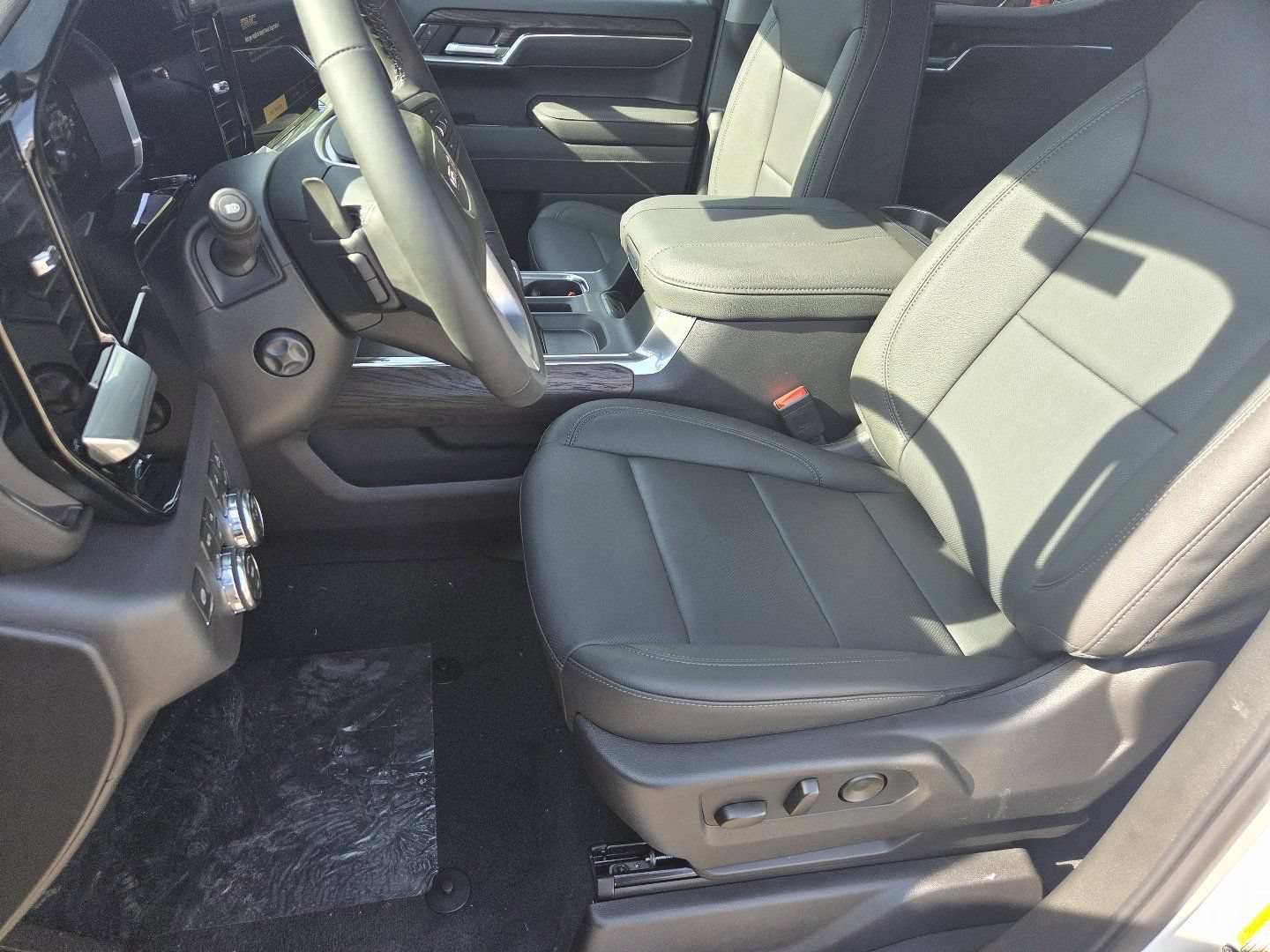 New 2026 GMC Sierra 1500 SLT AWD/4WD image 28