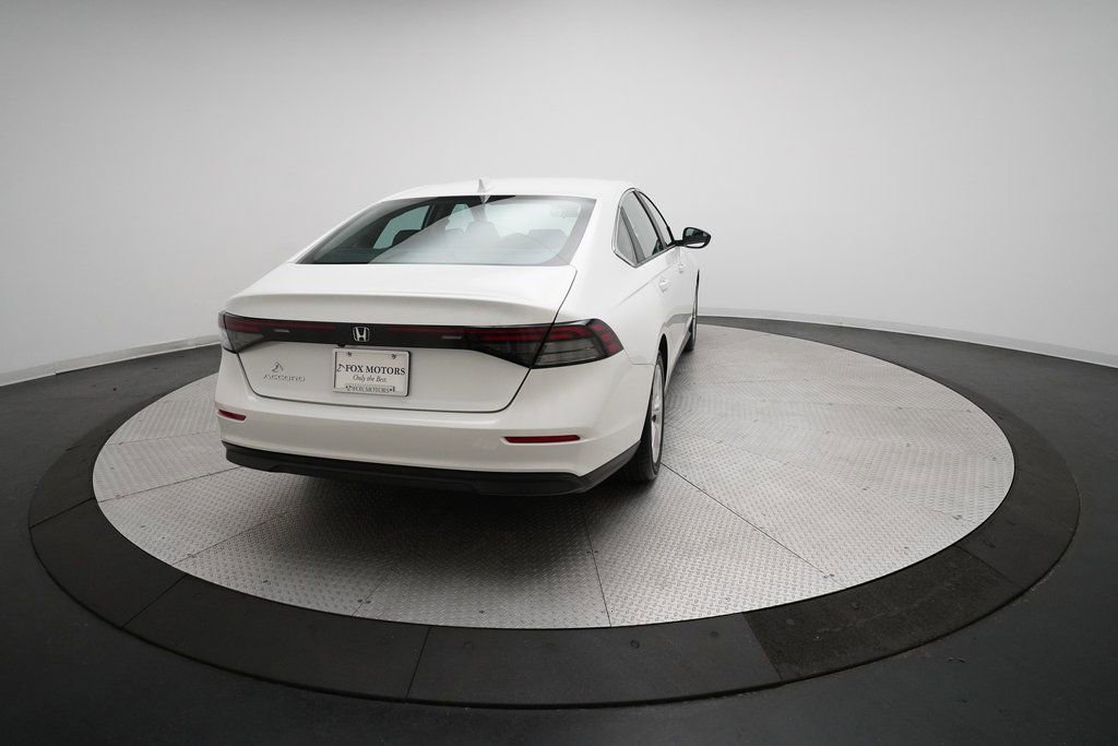 Used 2023 Honda Accord LX image 34
