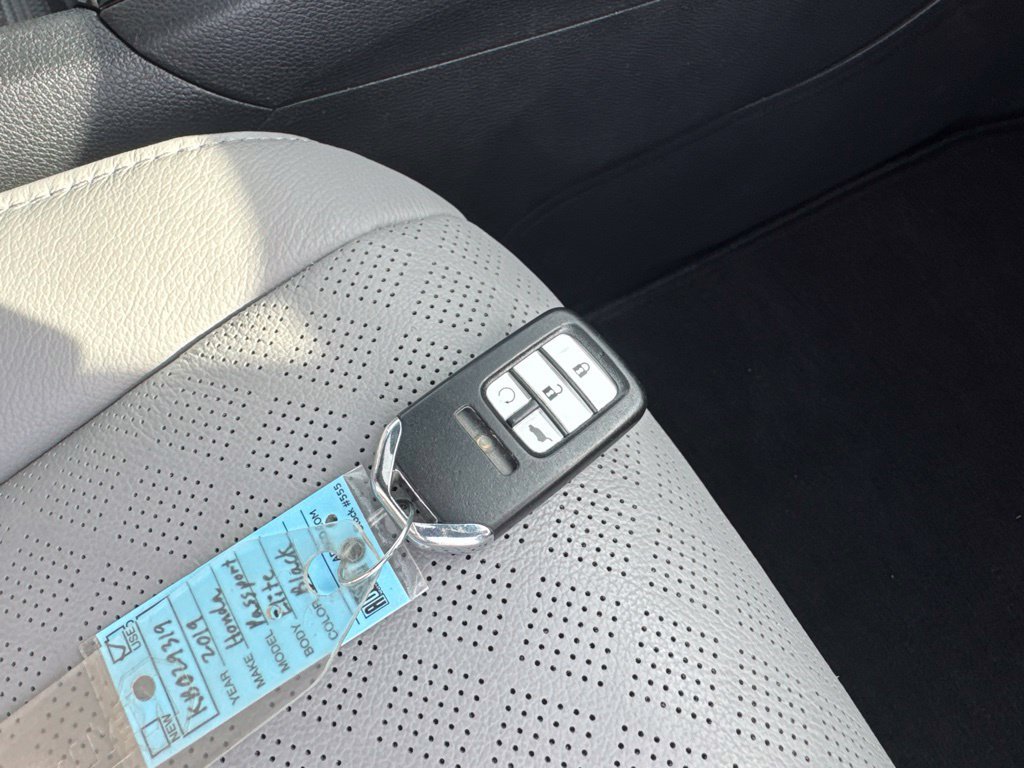 Certified 2019 Honda Passport Elite image 40