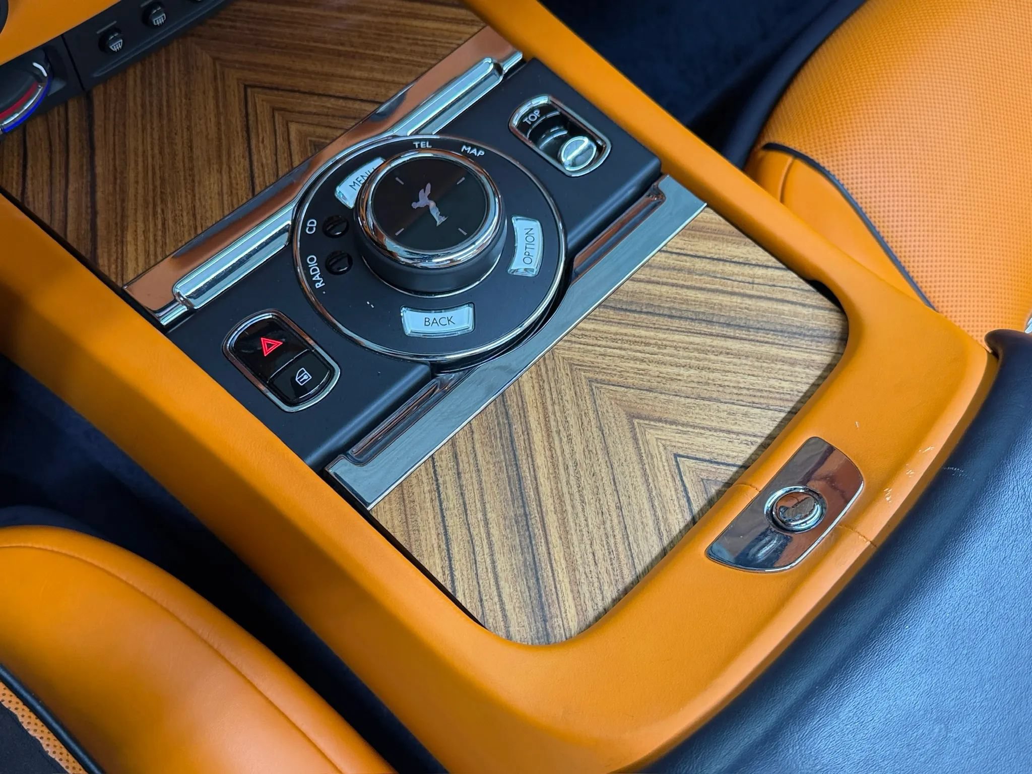 Used 2017 Rolls-Royce Dawn RWD image 76