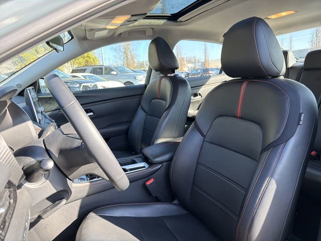 Used 2024 Nissan Sentra SR w/ SR Premium Package image 12