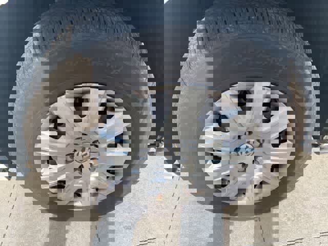 Used 2013 Volkswagen Routan S image 9