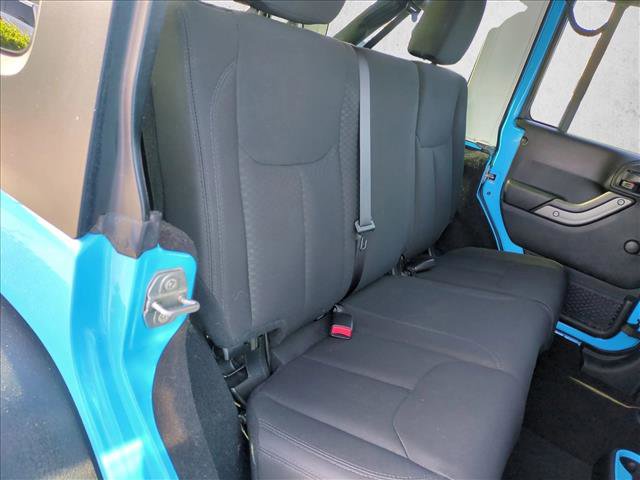 Used 2018 Jeep Wrangler Unlimited Sport w/ Connectivity Group image 18