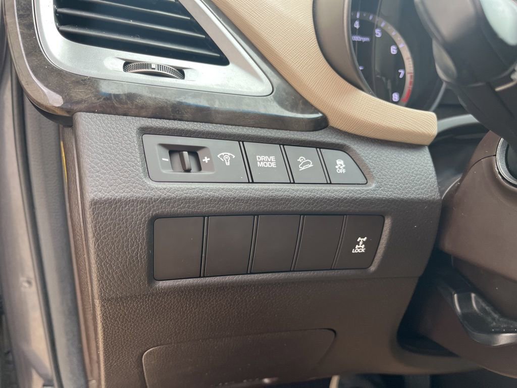 Used 2017 Hyundai Santa Fe Sport image 19