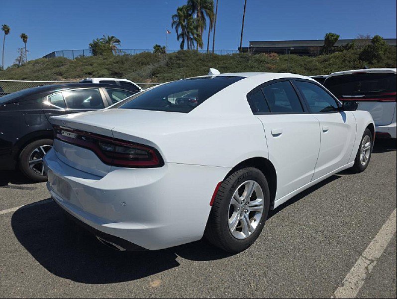 Used 2023 Dodge Charger SXT image 4