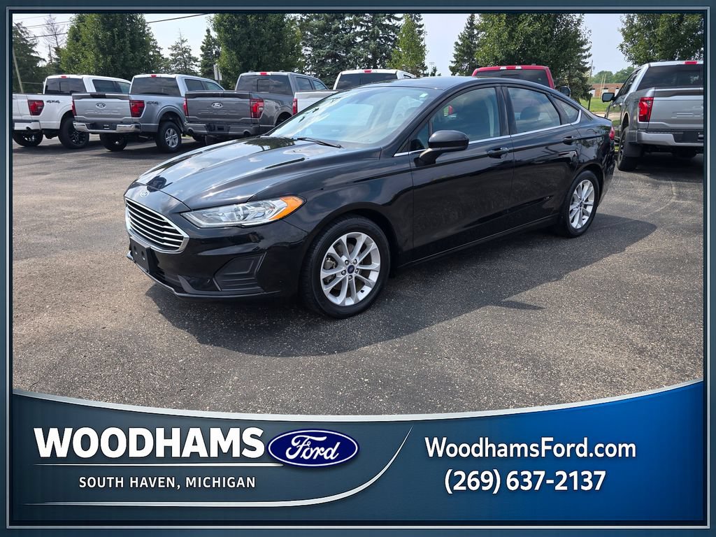 Certified 2020 Ford Fusion SE FWD image 1