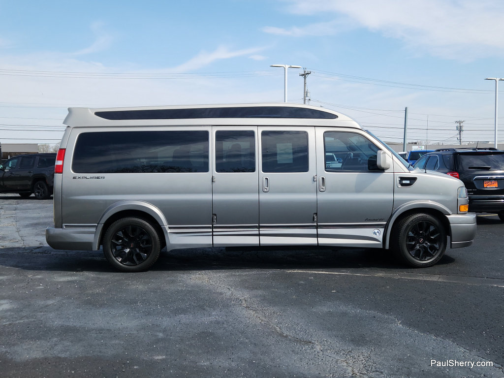 Used 2023 GMC Savana 2500 Extended RWD image 14
