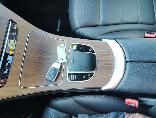 Used 2020 Mercedes-Benz GLC 300 GLC 300 image 27