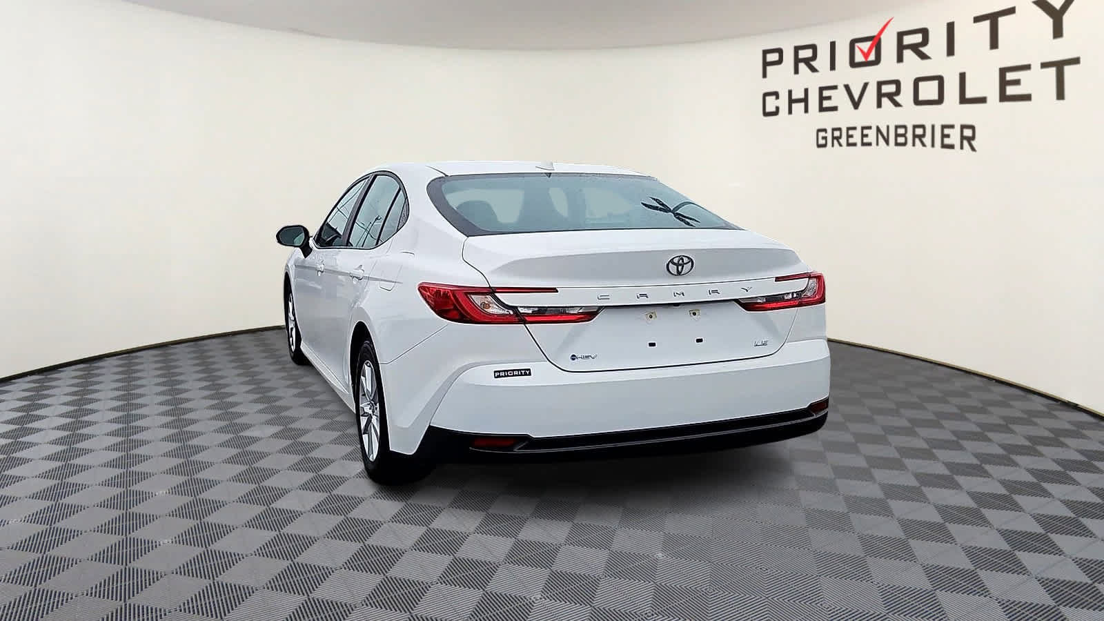 Used 2025 Toyota Camry LE FWD image 7