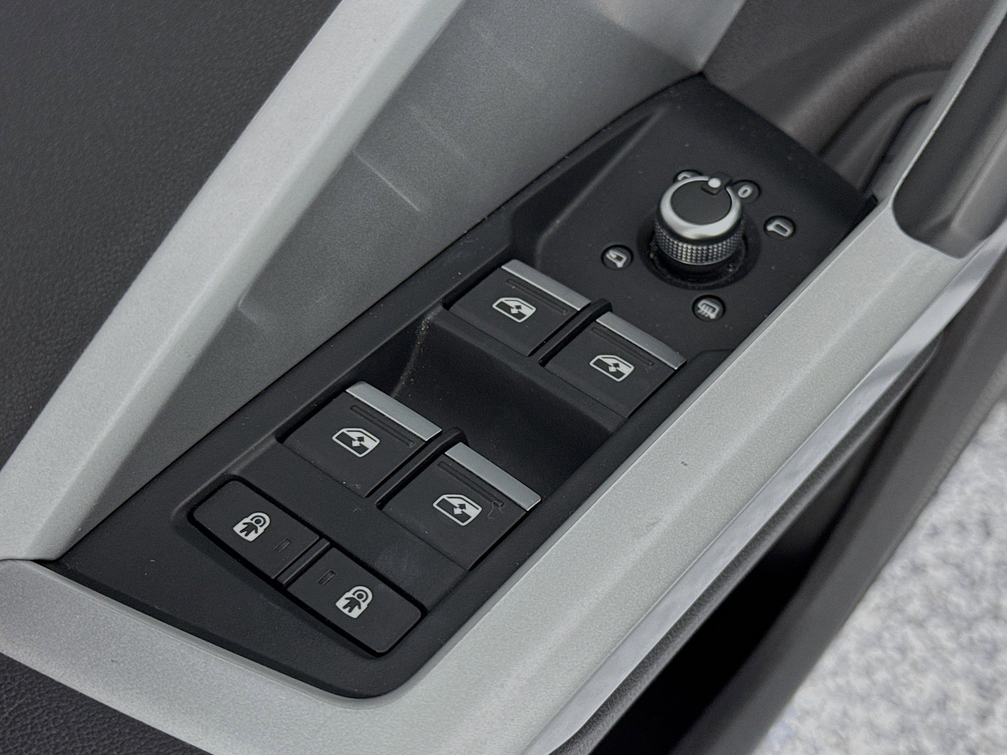 Used 2023 Audi Q3 2.0T Premium image 17