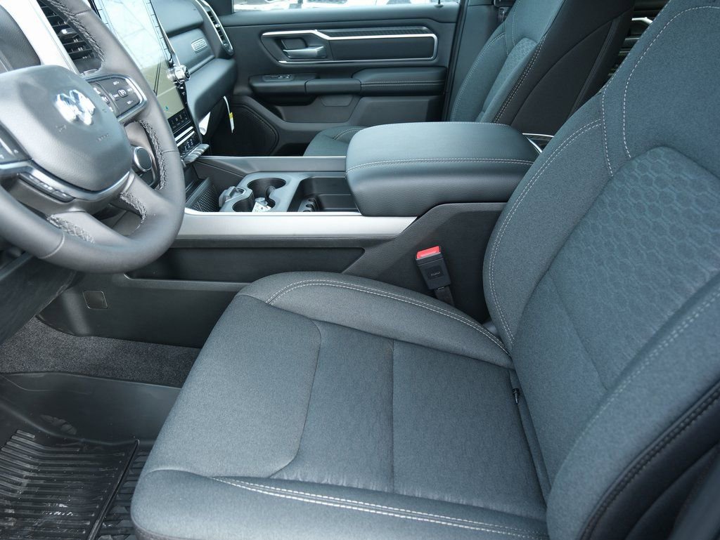 New 2026 RAM 1500 Big Horn AWD/4WD image 5