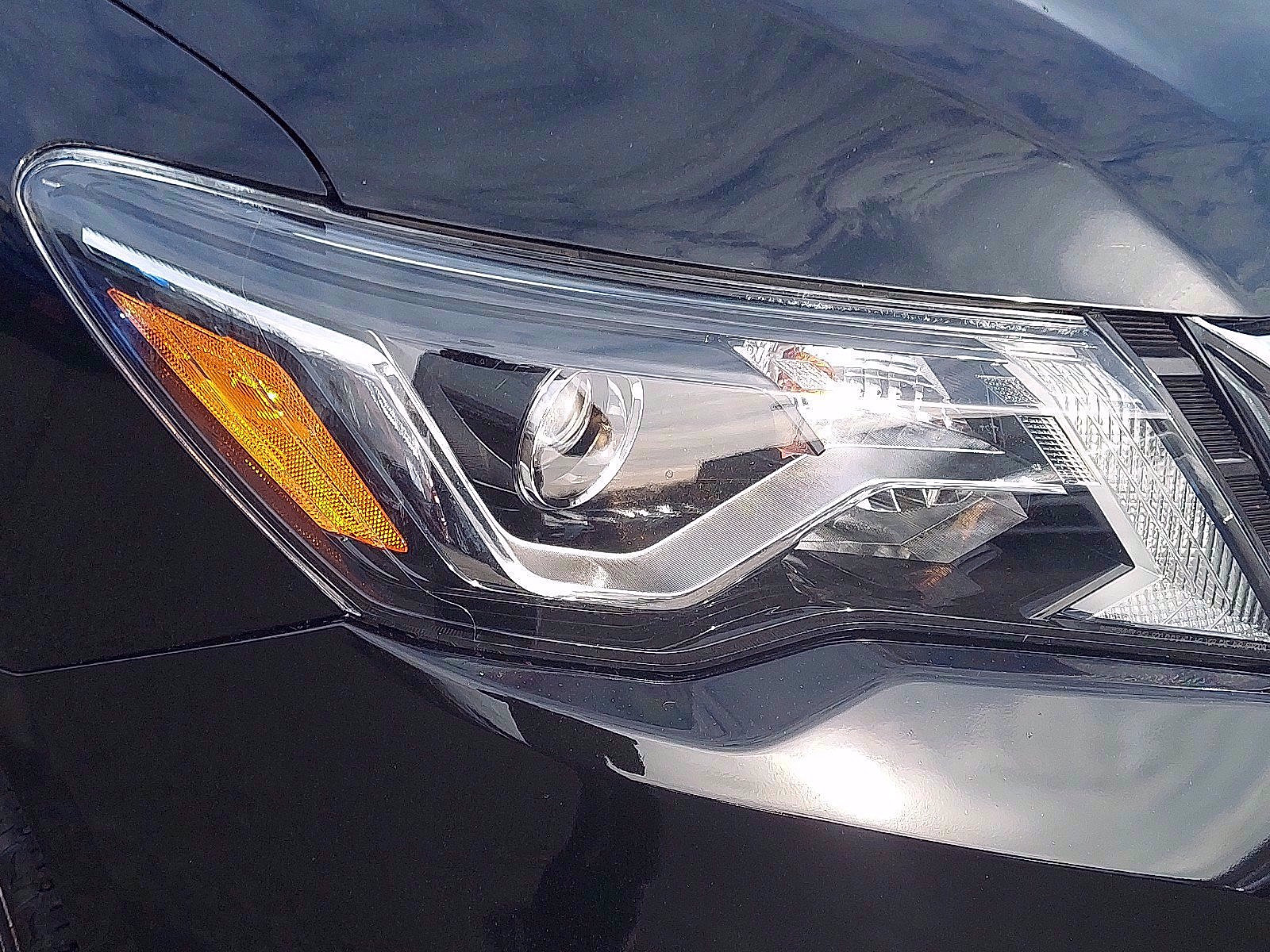 Used 2019 Nissan Pathfinder S image 10