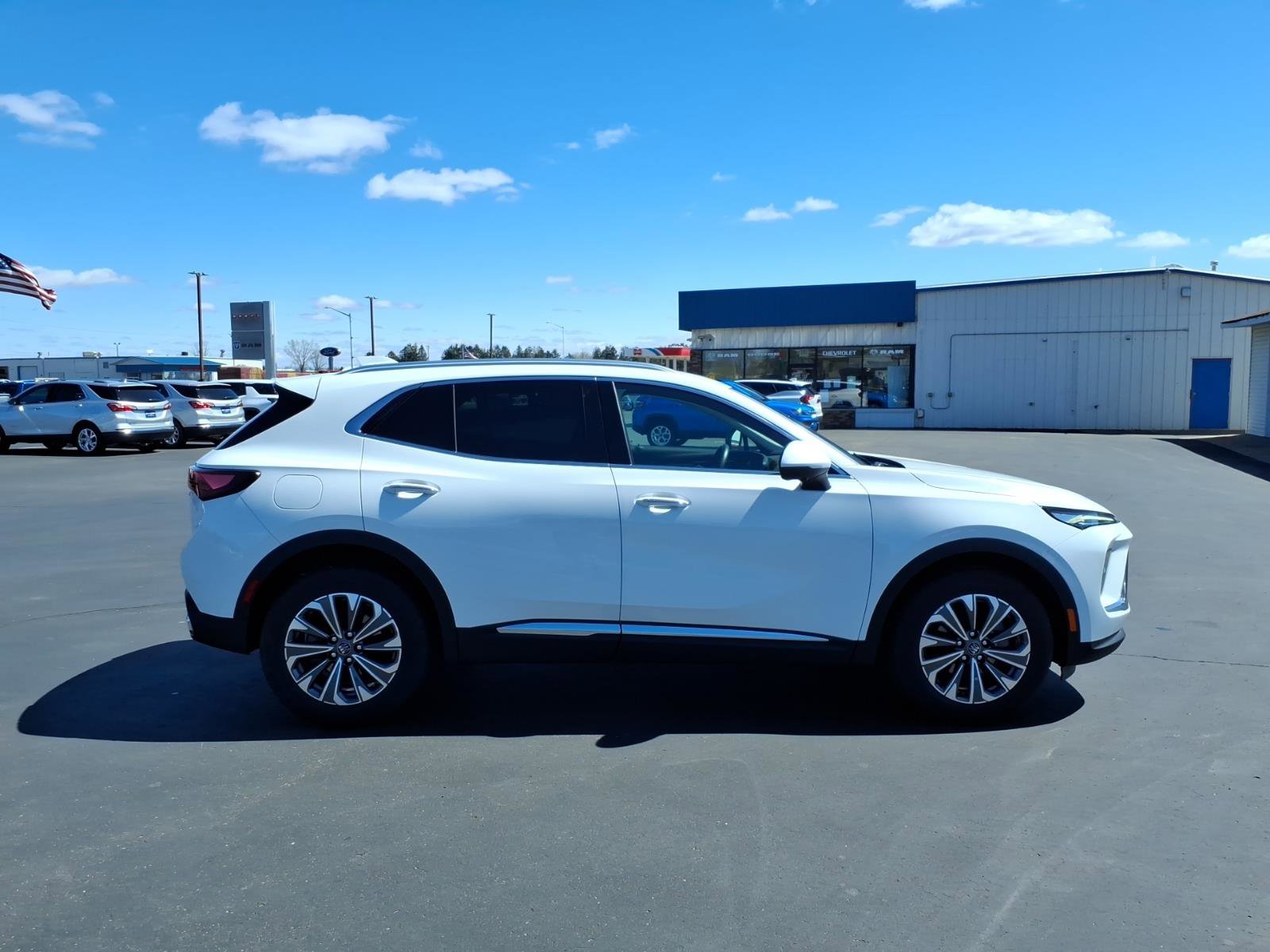 Used 2024 Buick Envision Preferred AWD/4WD image 7