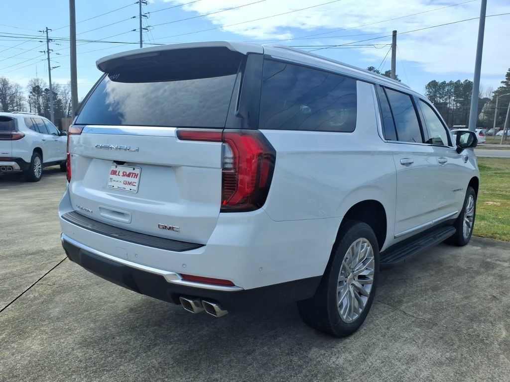 New 2026 GMC Yukon Denali w/ Denali Reserve Package AWD/4WD image 7