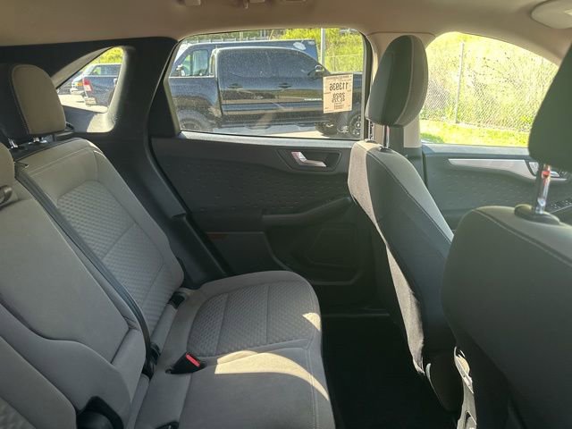 Used 2020 Ford Escape SE image 22