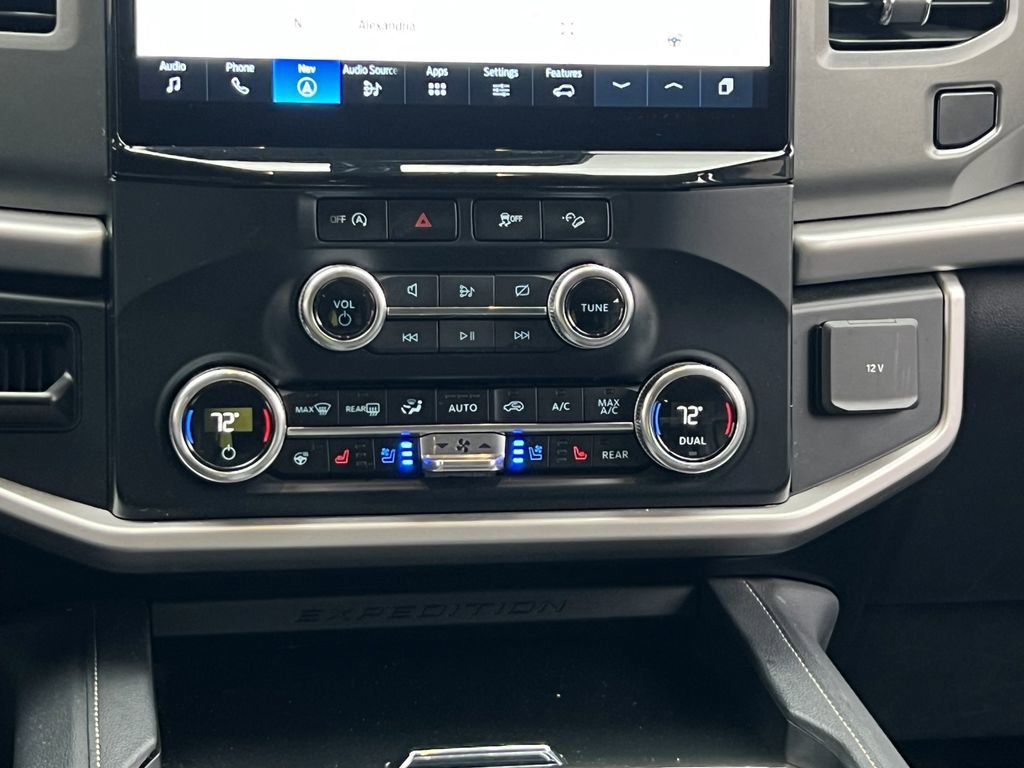 Used 2024 Ford Expedition Max XLT image 26