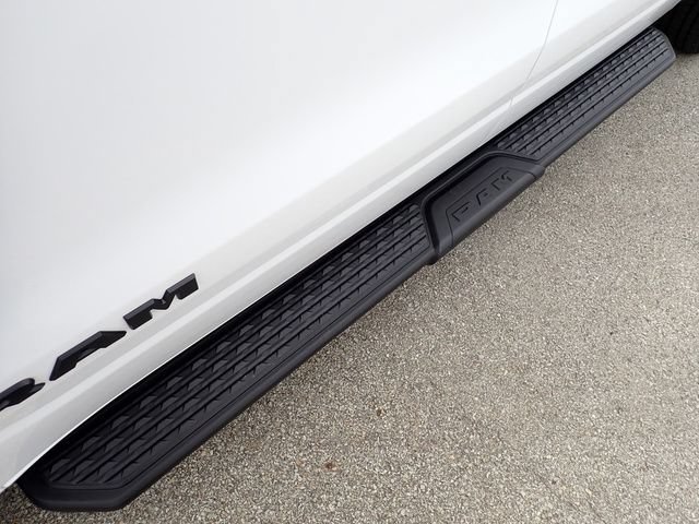 New 2026 RAM 1500 Express AWD/4WD image 13