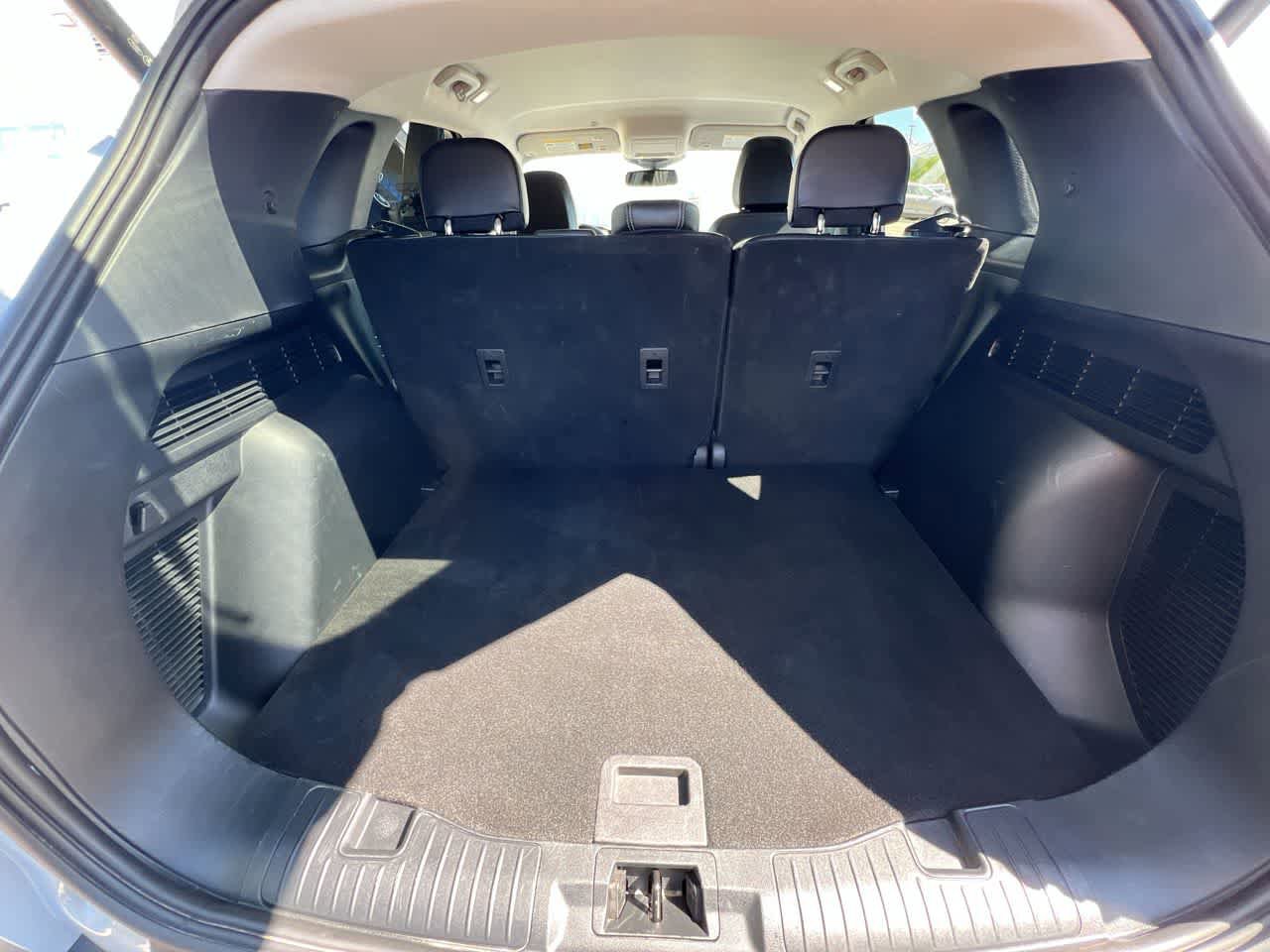 Used 2025 Ford Escape Platinum AWD/4WD image 26