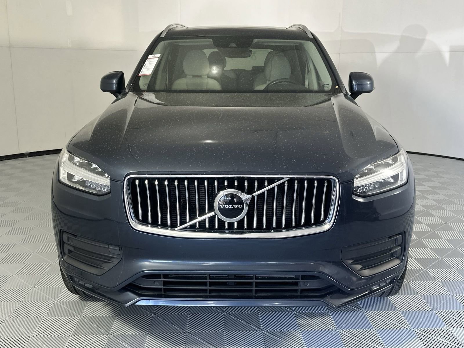 Used 2020 Volvo XC90 T6 Momentum AWD/4WD image 3