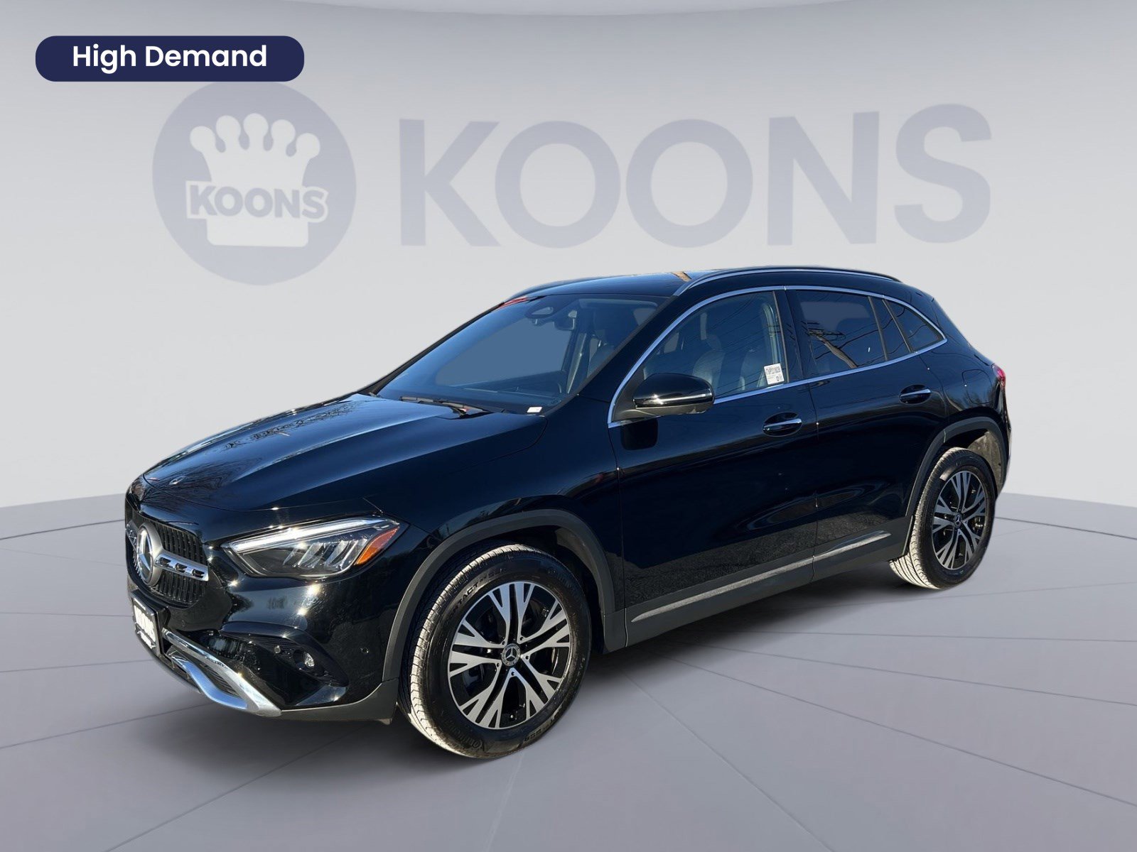 Used 2025 Mercedes-Benz GLA 250 4MATIC image 1