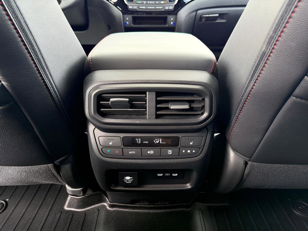 Certified 2024 Honda Passport Black Edition image 11