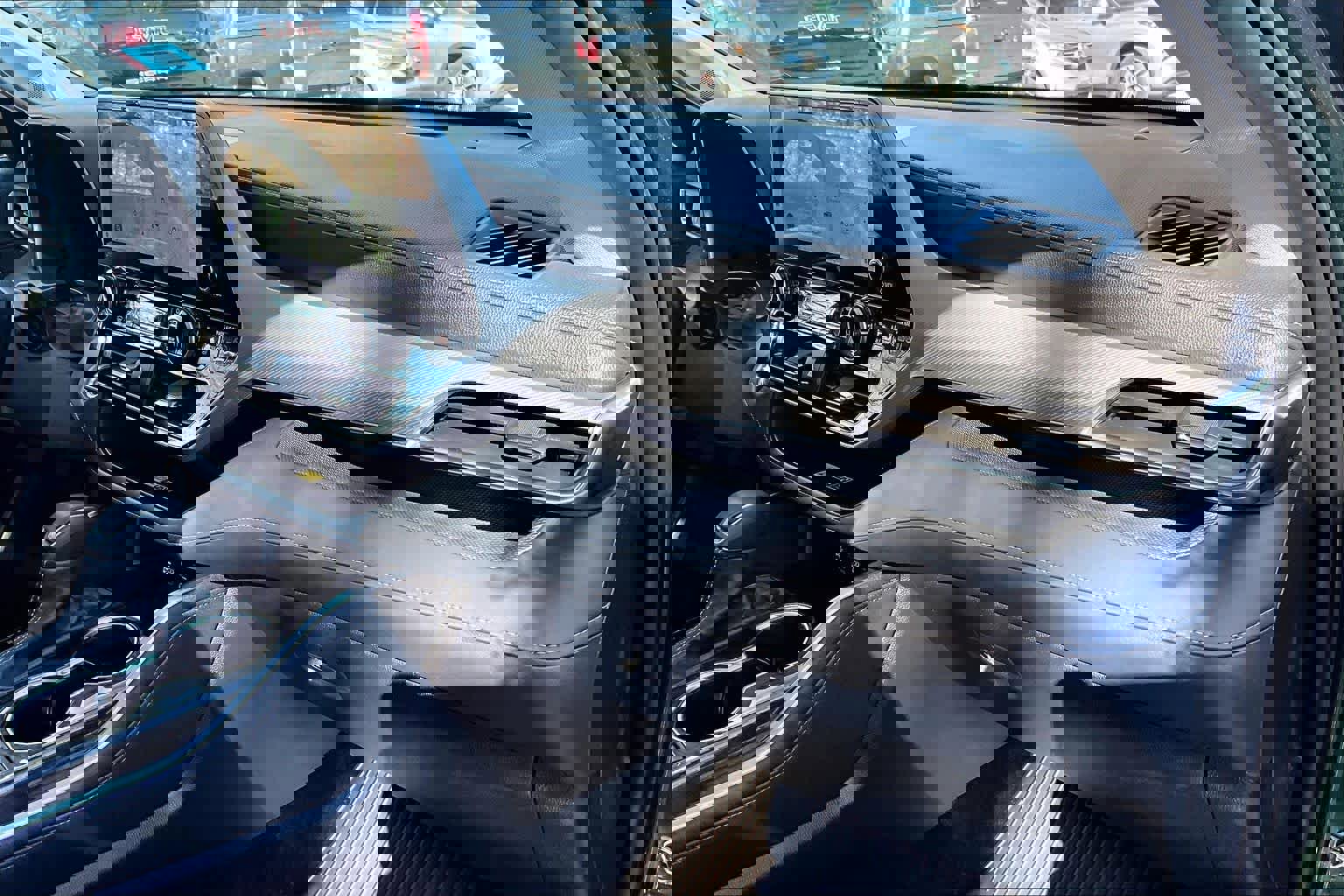 Certified 2025 Toyota Highlander Platinum image 18