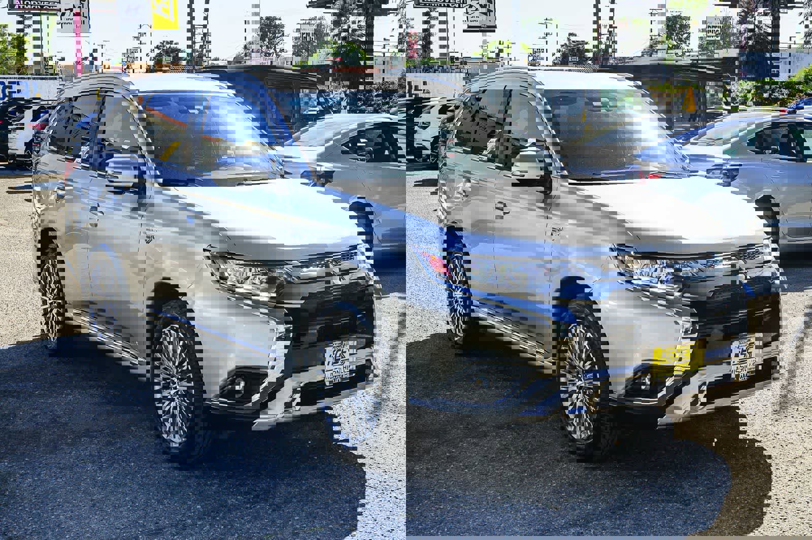 Used 2022 Mitsubishi Outlander LE image 5