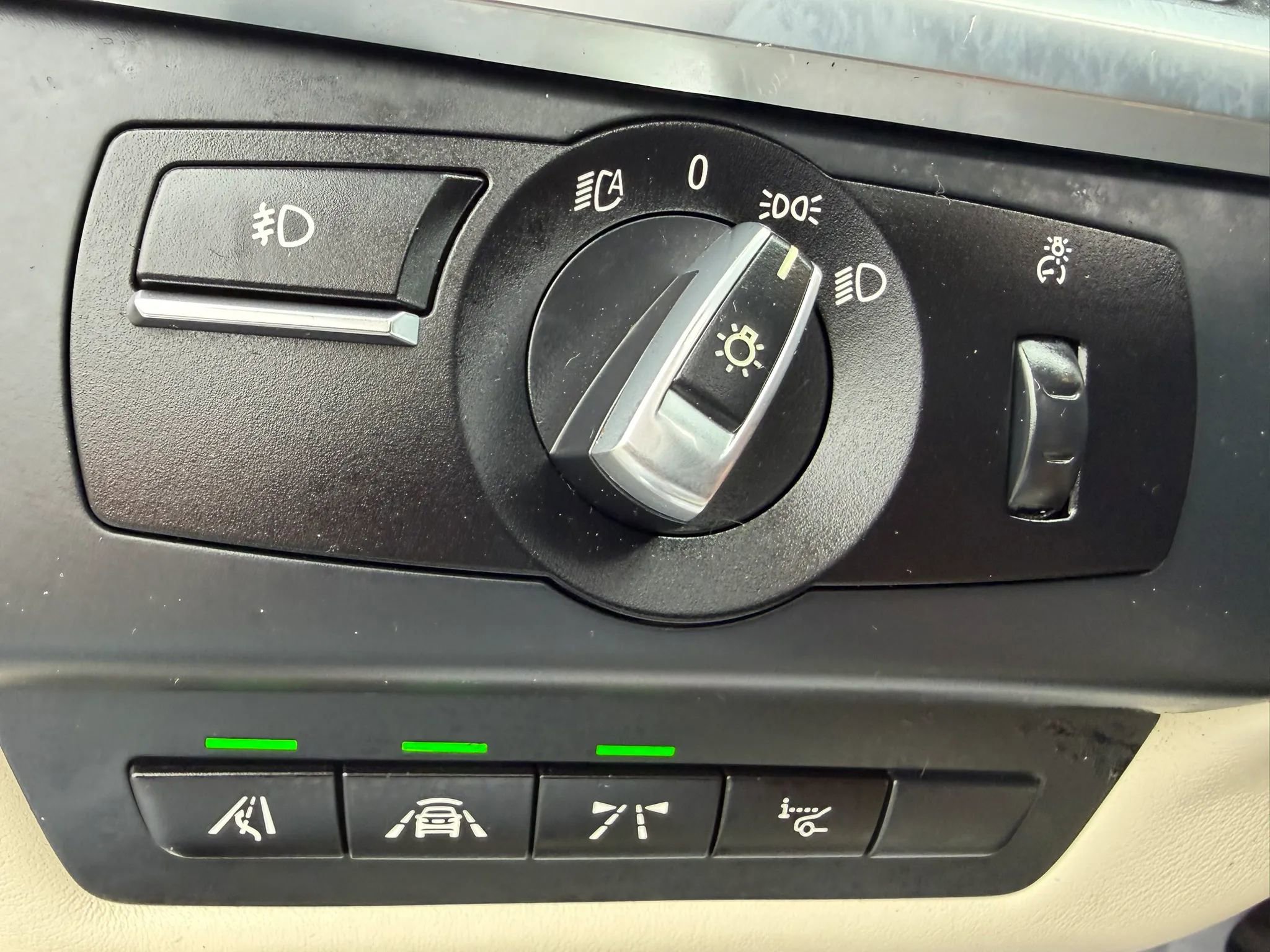 Used 2014 BMW 650i xDrive Convertible AWD/4WD image 25