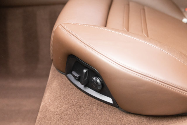 Used 2023 Porsche Panamera 4S Executive image 17