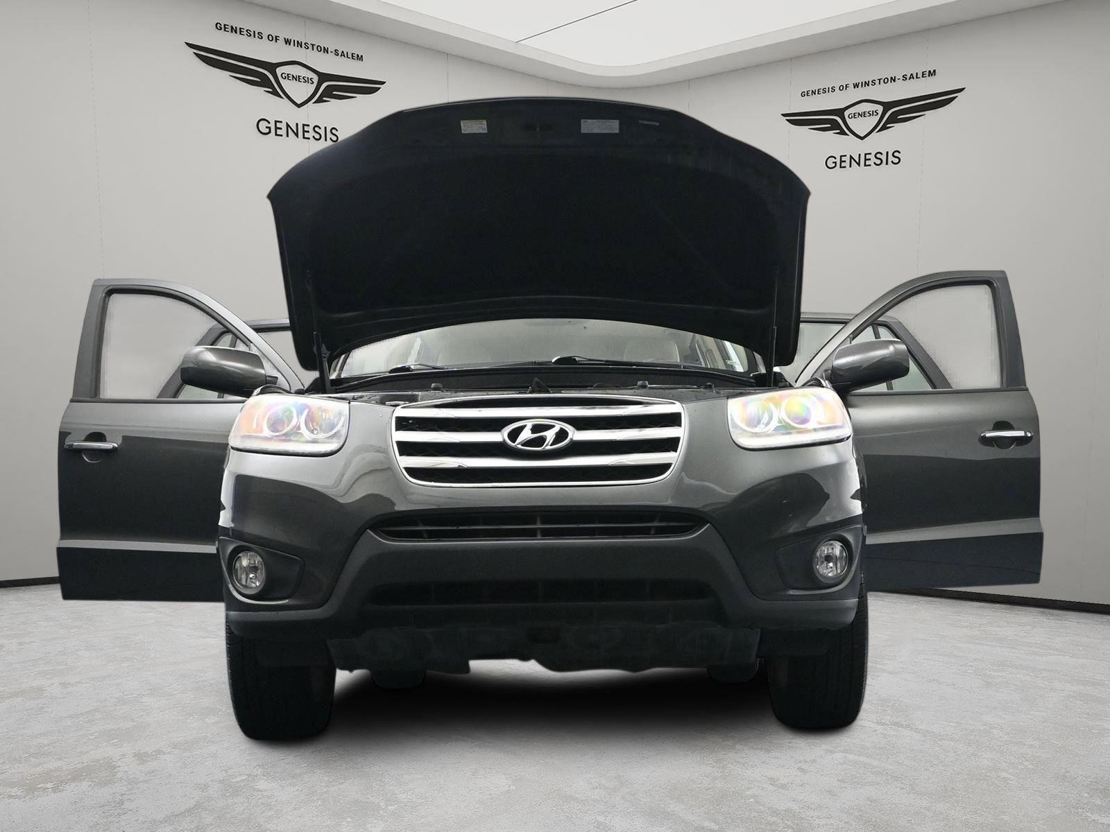 Used 2012 Hyundai Santa Fe Limited w/ Navigation Pkg 4 FWD image 16
