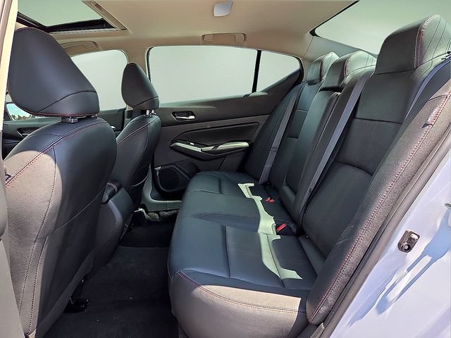 Used 2024 Nissan Altima 2.5 SR w/ SR Premium Package FWD image 13
