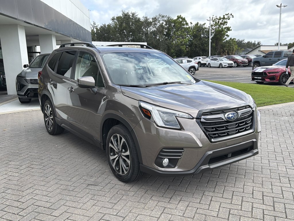 Certified 2023 Subaru Forester Limited AWD/4WD image 7