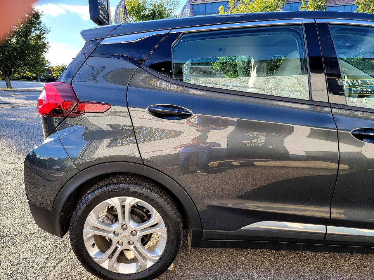 Used 2019 Chevrolet Bolt LT image 11
