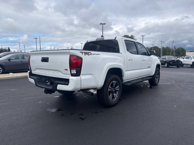 Used 2019 Toyota Tacoma TRD Sport RWD image 7