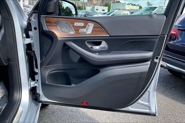 Certified 2025 Mercedes-Benz GLS 450 4MATIC w/ AMG Line Exterior image 19